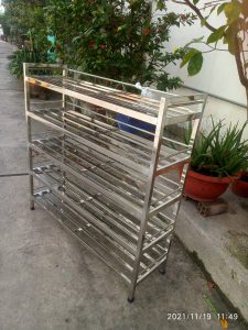 Kệ giày dép THẺ inox 304 theo yêu cầu